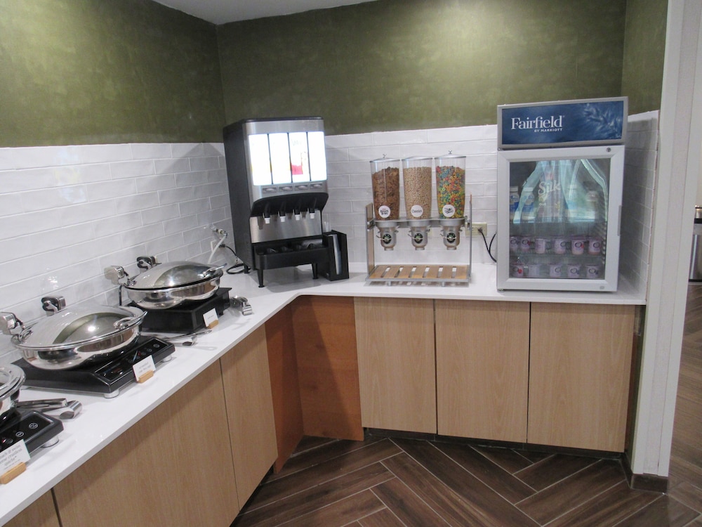 Fairfield Inn & Suites by Marriott Fort Wayne - photo 40