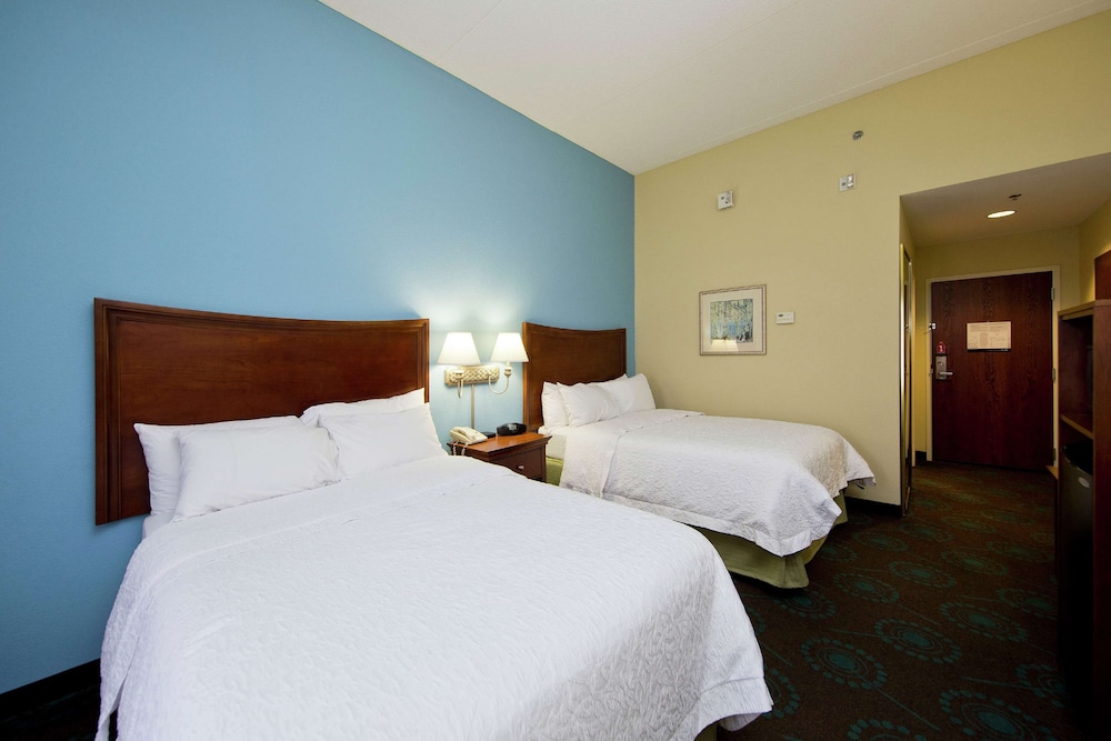 Hampton Inn Martinsburg South Inwood - photo 19