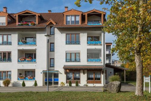 Ferienwohnung Schlegel — 4-Star Luxury Hotel in Singen, Germany
