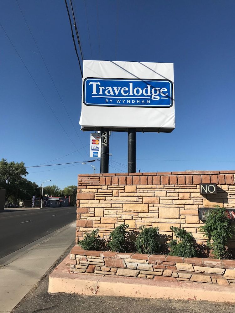 Travelodge by Wyndham Farmington - featured photo