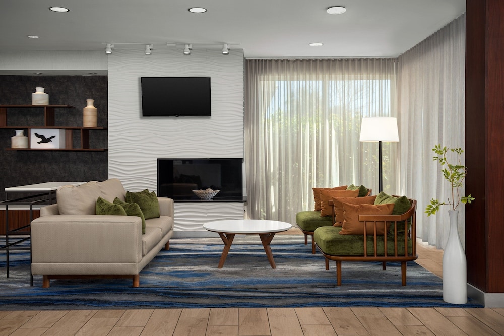 Fairfield Inn & Suites by Marriott Panama City Beach - photo 3
