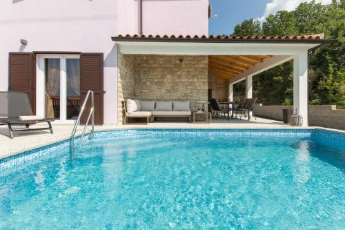 Villa El Istria — 4-Star Luxury Hotel in Labin, Croatia
