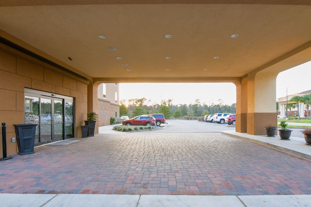Hampton Inn Foley - photo 95