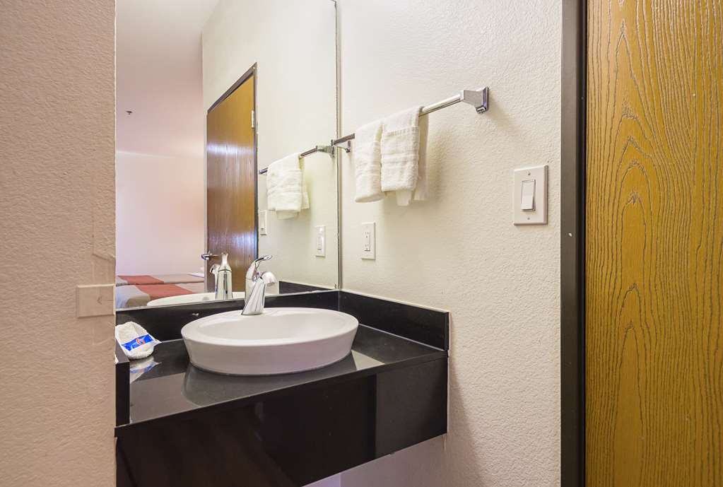 Motel 6 Dallas Irving DFW Airport South - photo 17