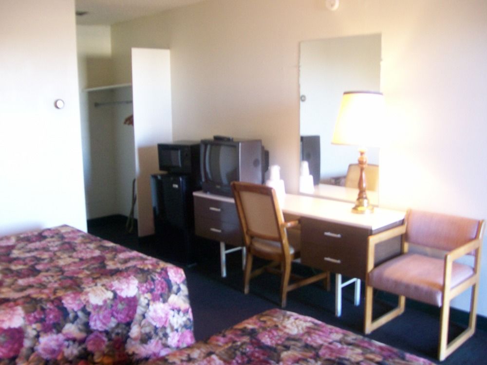 Valu Inn Cedar City - photo 11