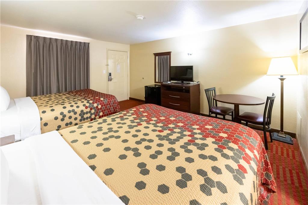 Econo Lodge McAlester - photo 27