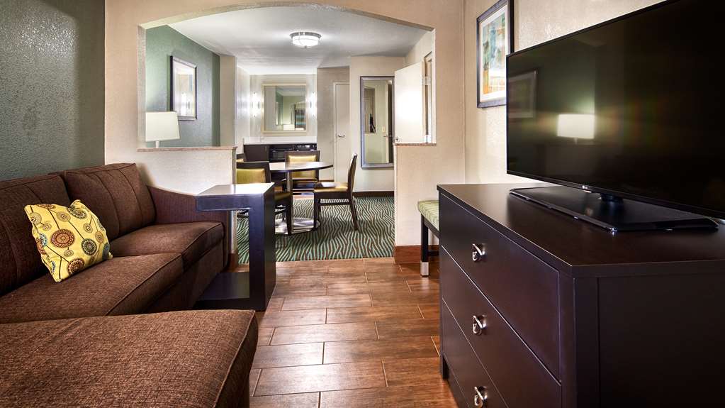 Best Western Executive Suites - photo 22