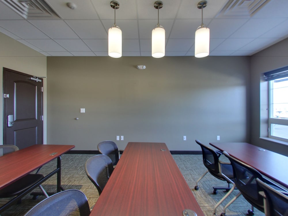 Staybridge Suites Madison Fitchburg - photo 94
