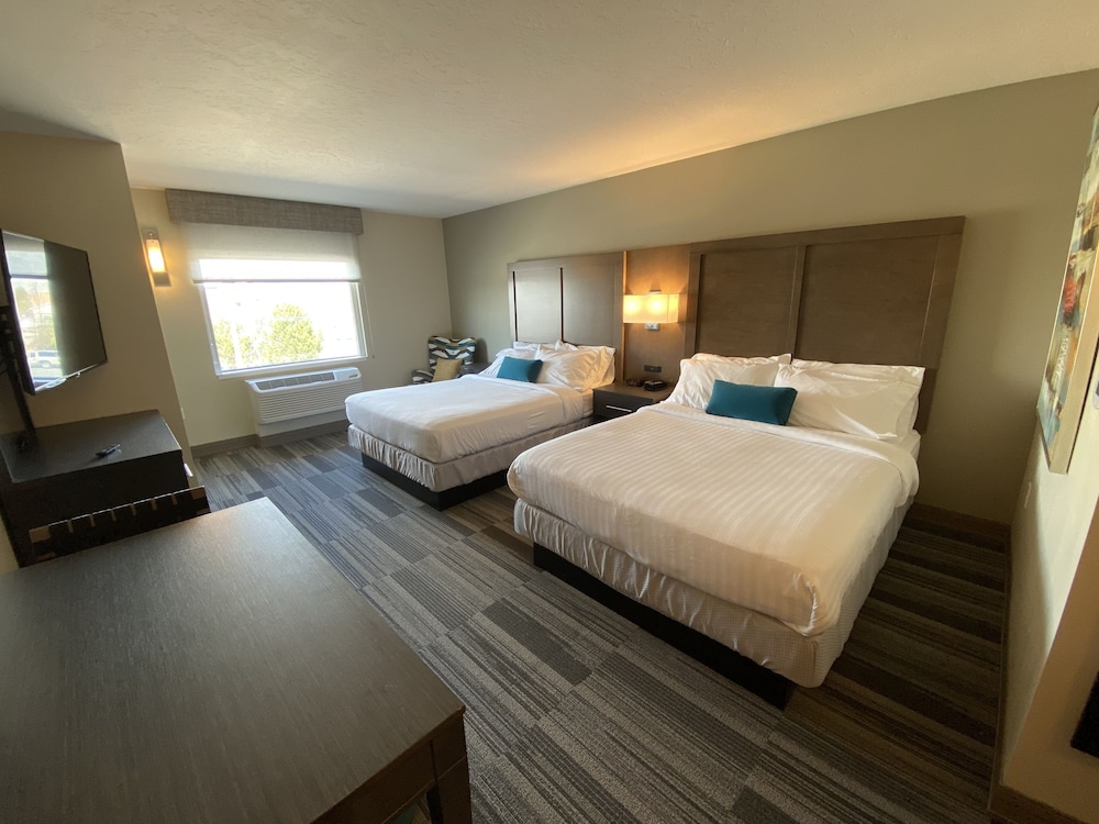 Simple Suites Boise Airport - photo 8