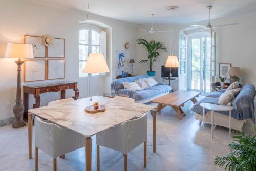 Apto Argüelles vistas a la bahía — 4-Star Luxury Hotel in Cadiz, Spain
