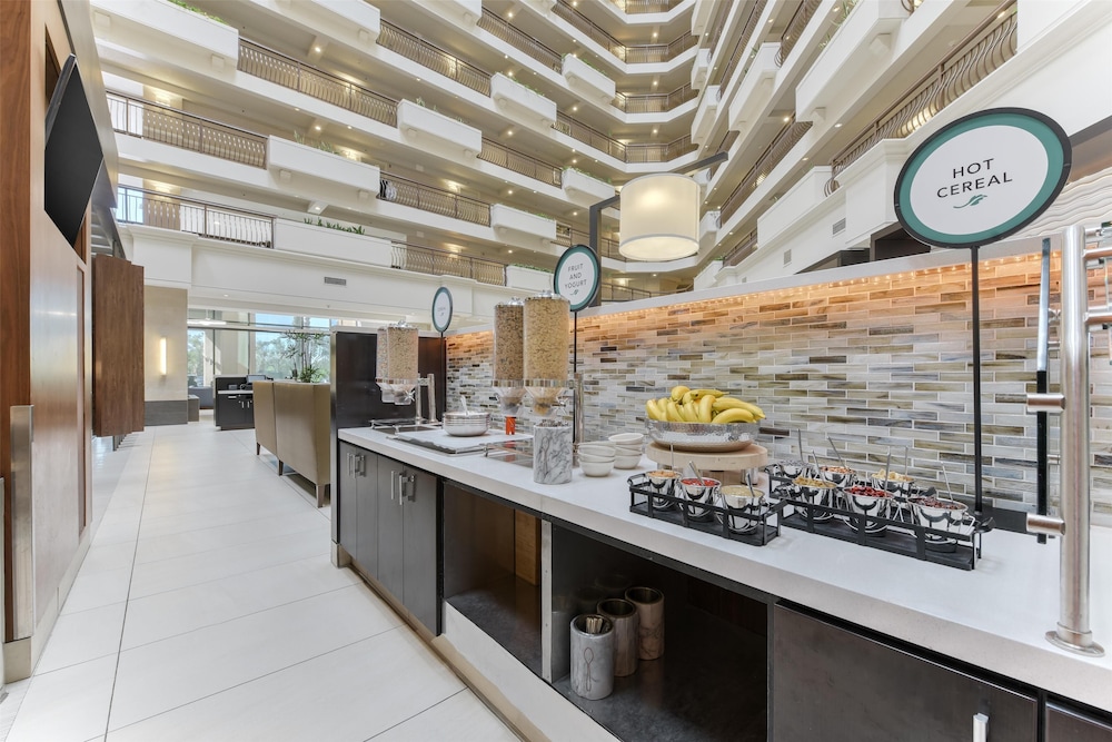 Embassy Suites by Hilton Anaheim Orange - photo 43