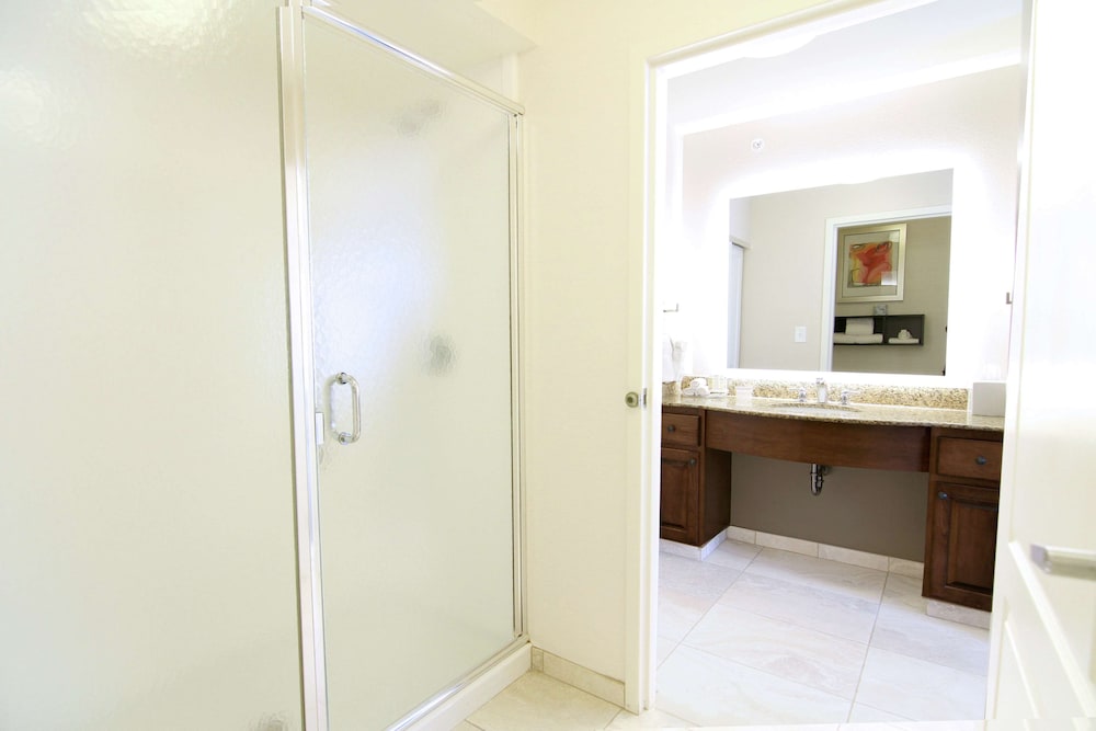 Homewood Suites by Hilton Fargo - photo 28