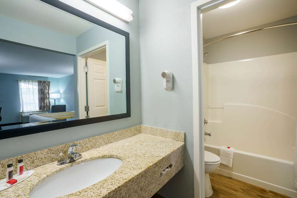 Baymont by Wyndham Gallatin - photo 14