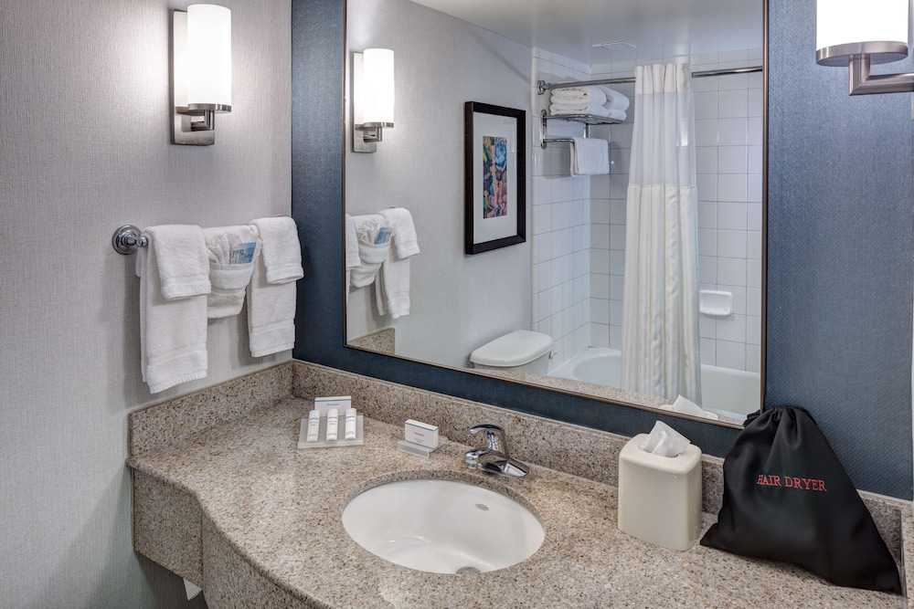 Hilton Garden Inn Savannah Airport - photo 26