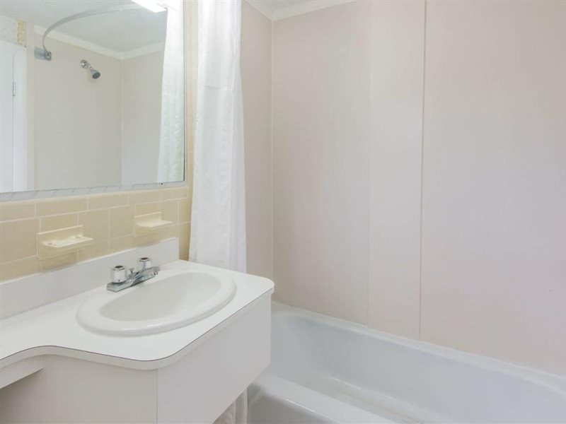 Super 8 By Wyndham W Yarmouth Hyannis Cape Cod - photo 7
