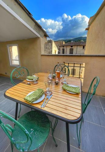 Le Petit Delphia in Apt, France