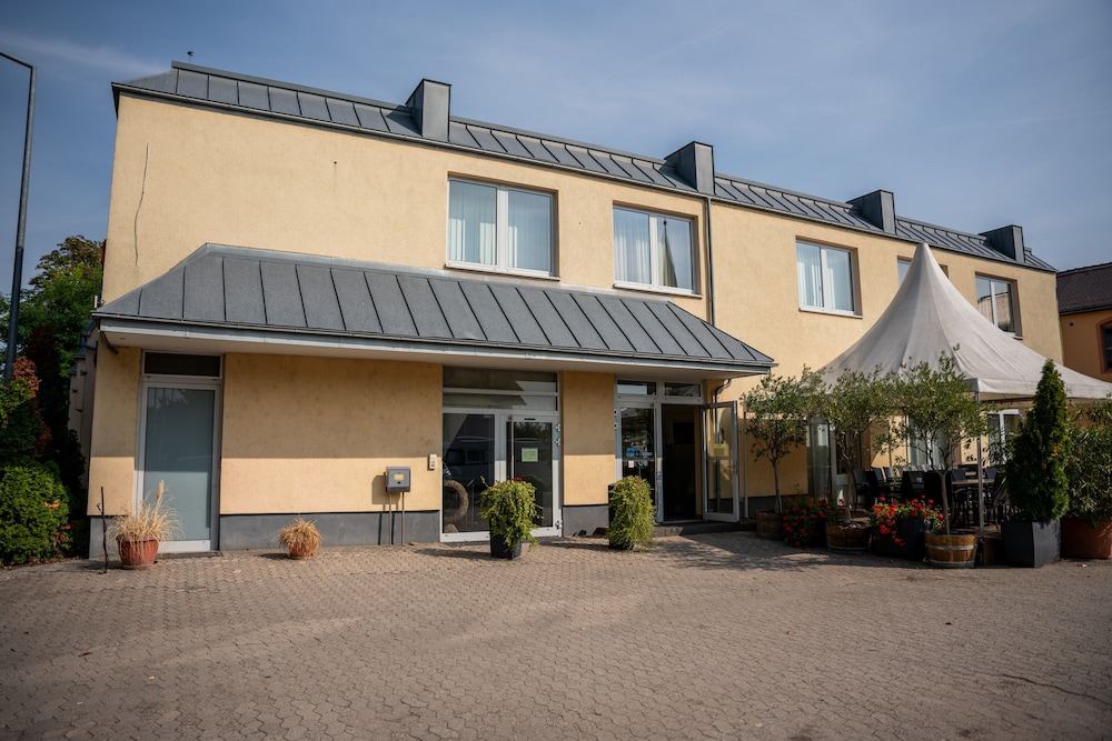 Am Schlosspark - carbon neutral hotel in Worms