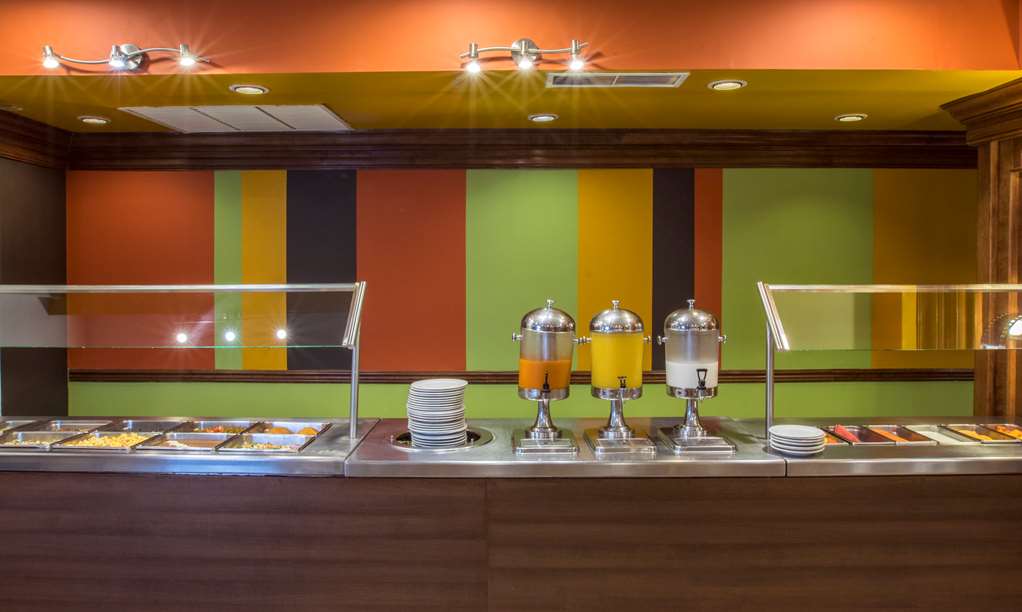iStay Monterrey Historico Breakfast
