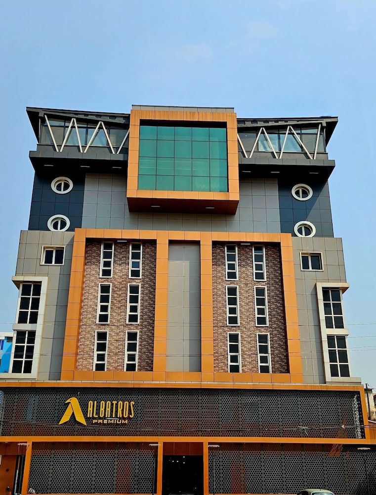 Albatros Premium Hôtel in Yaounde, Cameroon