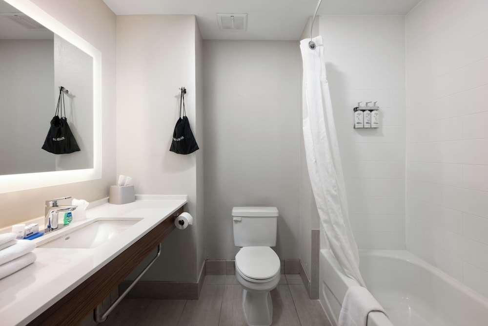 Holiday Inn Express Hotel & Suites Chattanooga Hixson by IHG - photo 37