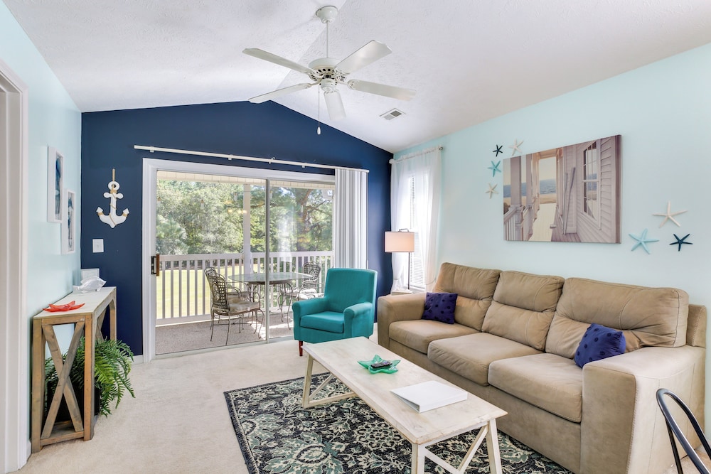 Golf and Resort Perks Premier Condo 10 mi to Myrtle in North Myrtle Beach, United States