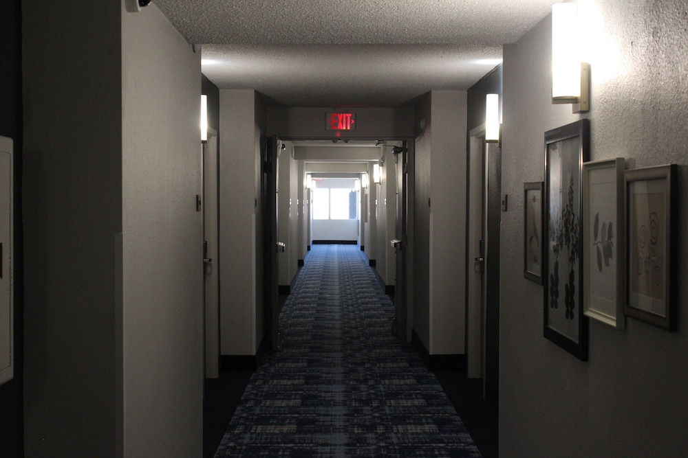 Country Inn & Suites By Radisson Dunbar Charleston - photo 28
