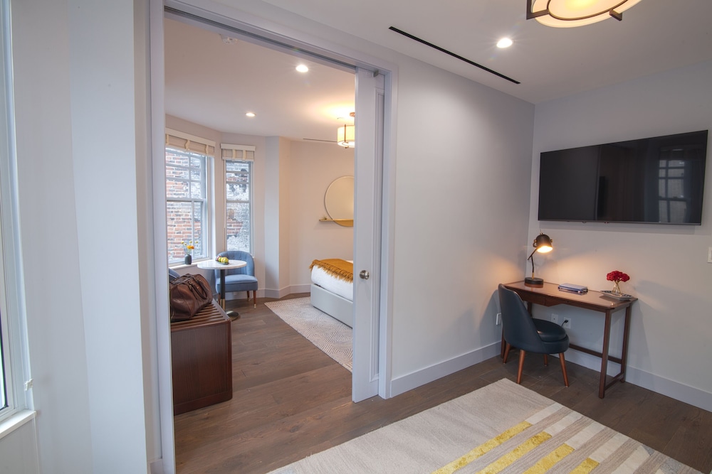 Hotel Belleclaire - photo 56