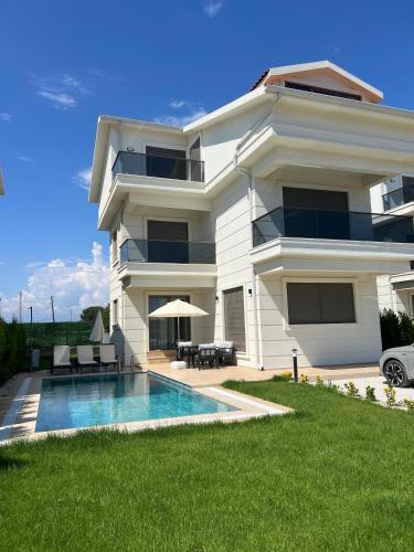 Serentha Villas 1 — 4-Star Luxury Hotel in Belek, Turkey