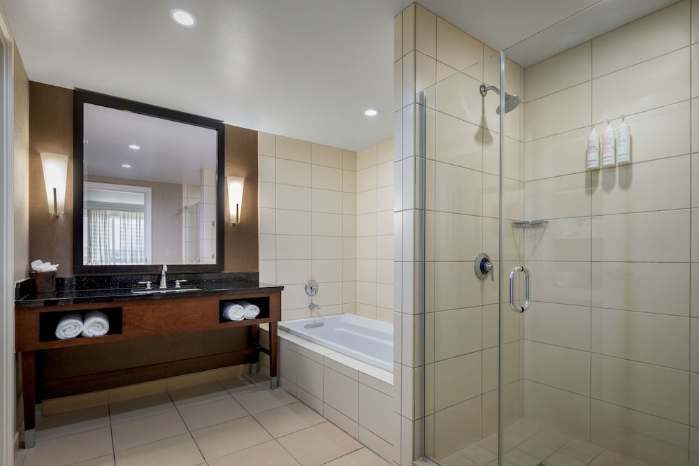 Marriott Macon City Center - photo 12