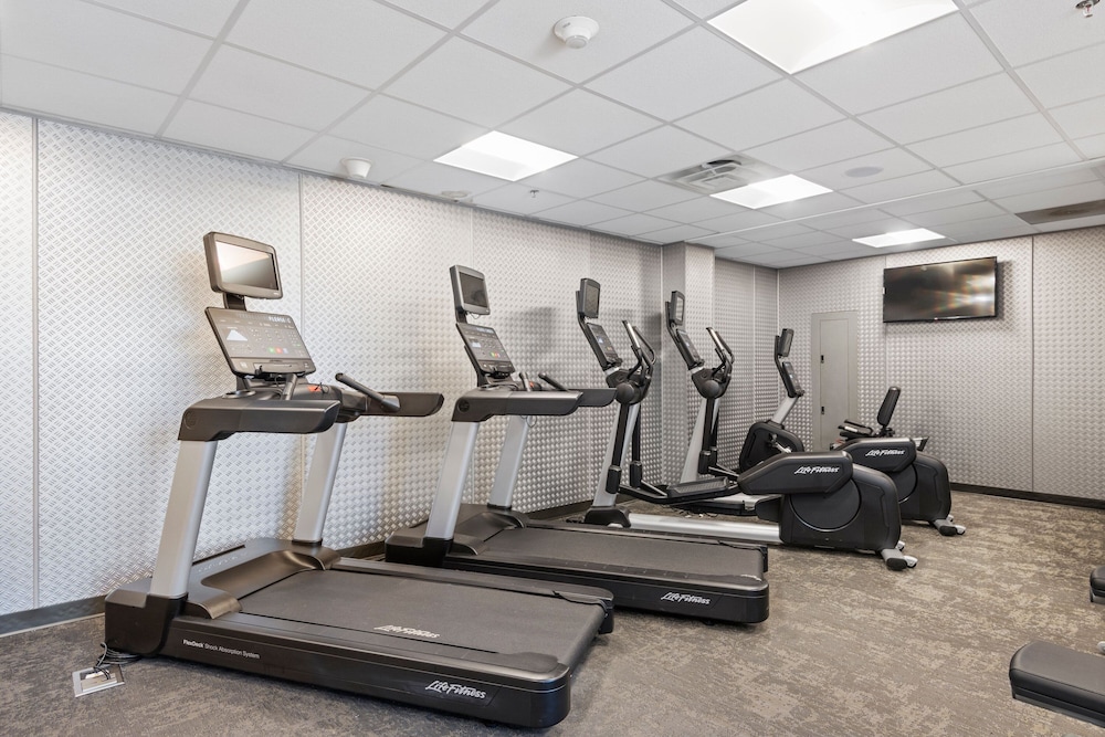 Fairfield Inn & Suites by Marriott Hickory - photo 18