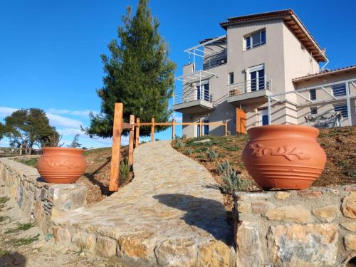 EuZoea Country Home 1 — 4-Star Luxury Hotel in Kapandriti, Greece