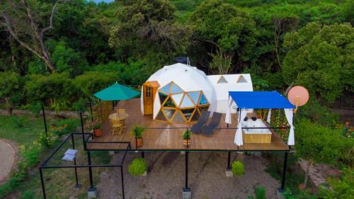 Glamping Girardot & Hotel Puerta Del Sol Girardot — hotel in La Virginia