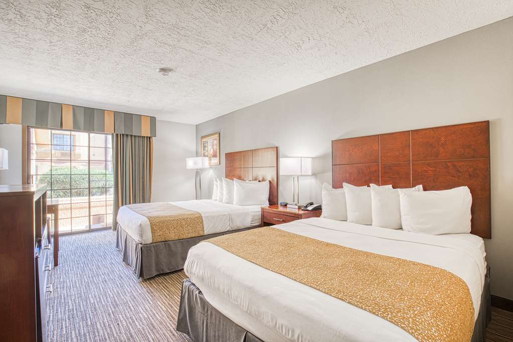 Best Western Green Valley Inn - photo 8