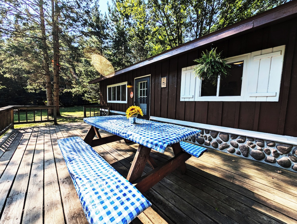 Coadys' Point of View Lake Resort - photo 336