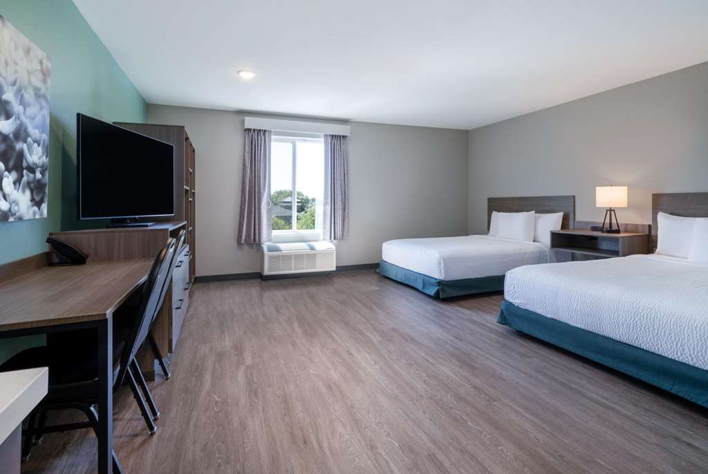 ECHO Suites Richmond West Extended Stay by Wyndham - photo 15