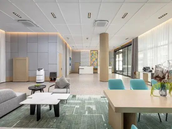 Country lnn & Suites by Radisson — 4-Star Luxury Hotel in Chongqing, People's Republic of China