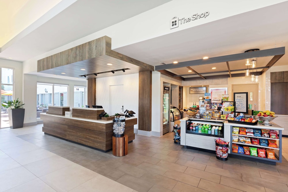 Hilton Garden Inn Chesterton - photo 32