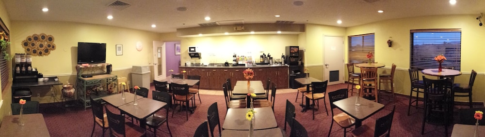 The Noor Hotel - photo 39