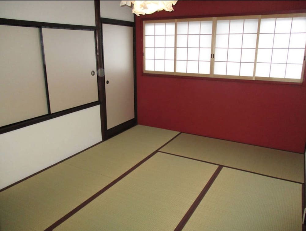 Inari House — 4-Star Luxury Hotel in Kyoto, Japan