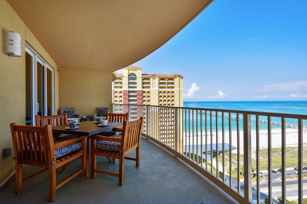 Calypso Resort and Towers by Book That Condo - photo 8