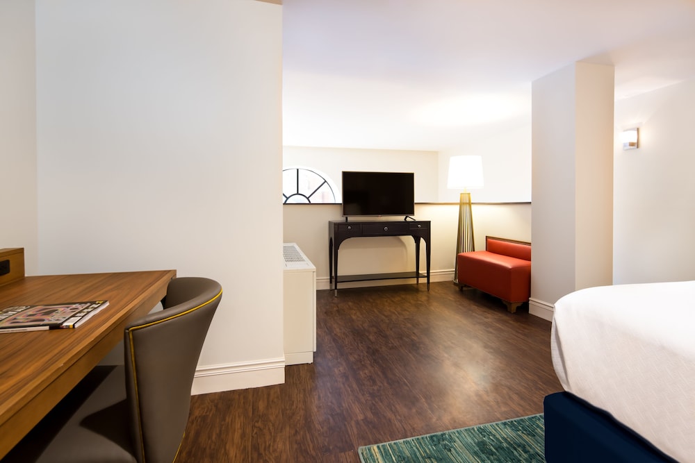 Hotel Indigo Baltimore Downtown by IHG - photo 14