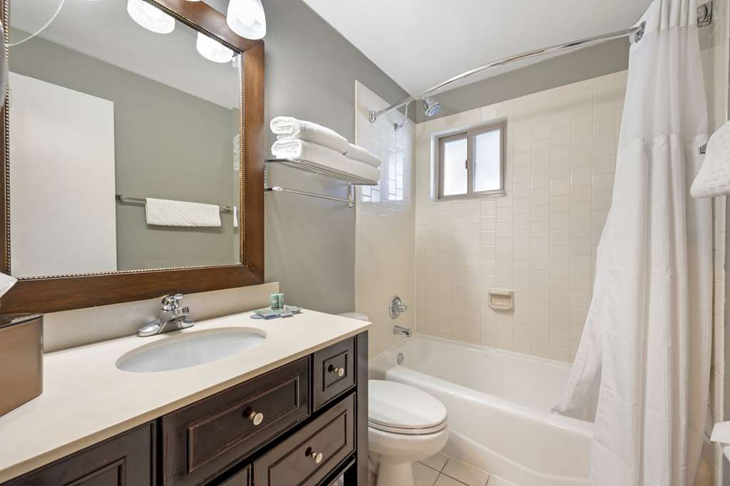 Best Western Ptarmigan Lodge - photo 30