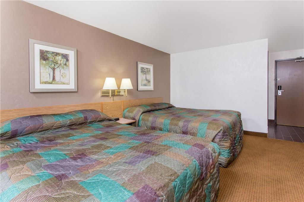 Super 8 by Wyndham Lacey Olympia Area - photo 11