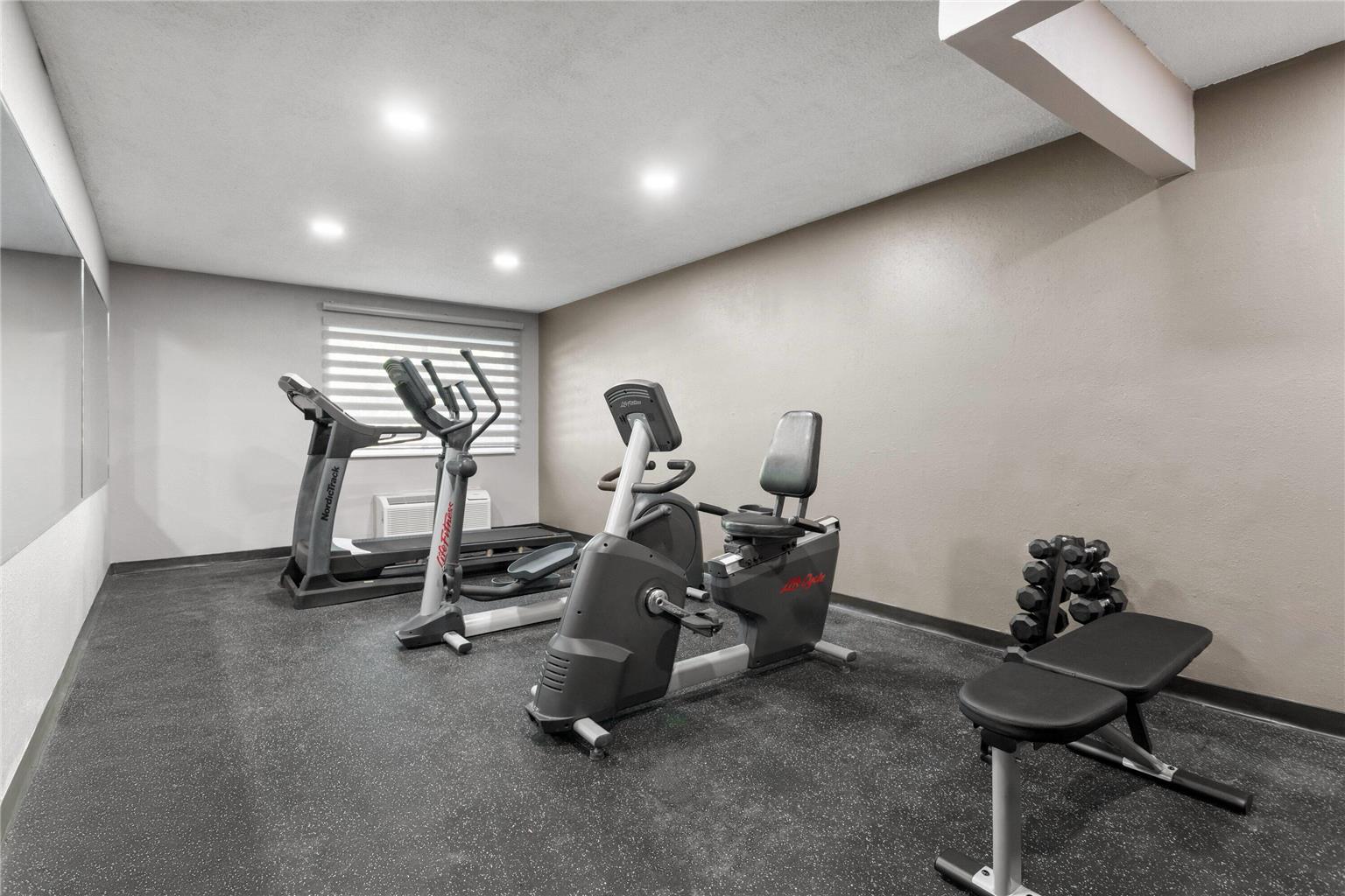 Baymont by Wyndham Piqua - photo 7