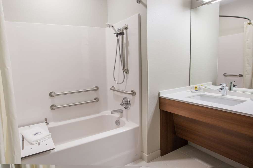 Microtel Inn & Suites By Wyndham Tioga - photo 8