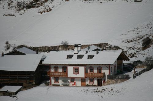 Agriturismo Maso Larciunei — 4-Star Luxury Hotel in Selva, Italy