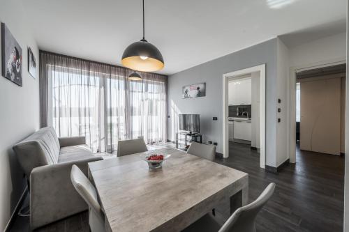 Ospedale Baggiovara Guerrilla Art House — 4-Star Luxury Hotel in Modena, Italy