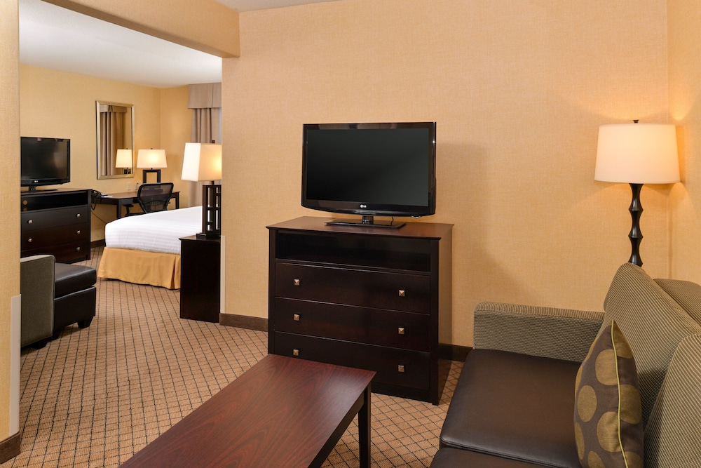 Holiday Inn Express Sacramento Airport Woodland by IHG - photo 45
