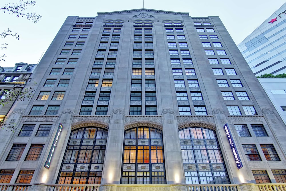 Hampton Inn & Suites Cincinnati Downtown - photo 41