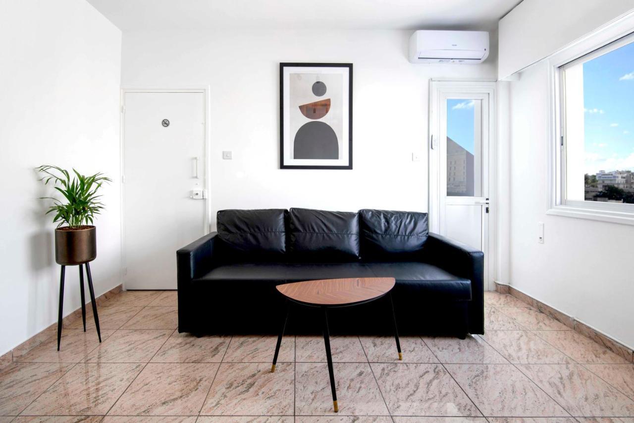 Urban Condo 43 1 Bdr